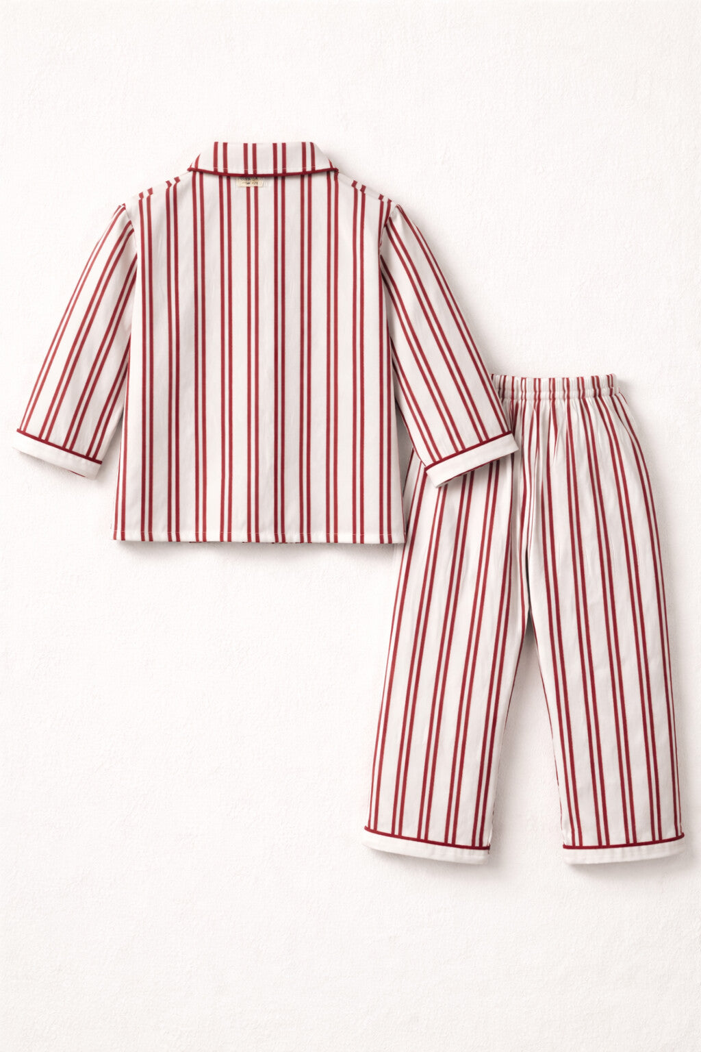 Kids off white striped dual pocket night suit – back view